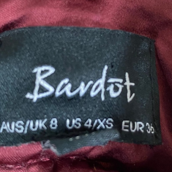 3/$25 Bardot Versailles  Burgundy Crochet Dress 4 XS - Picture 5 of 6